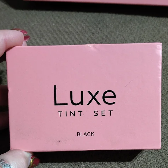 Luxe Lashlift and Tint Set in Soft Pink and Black